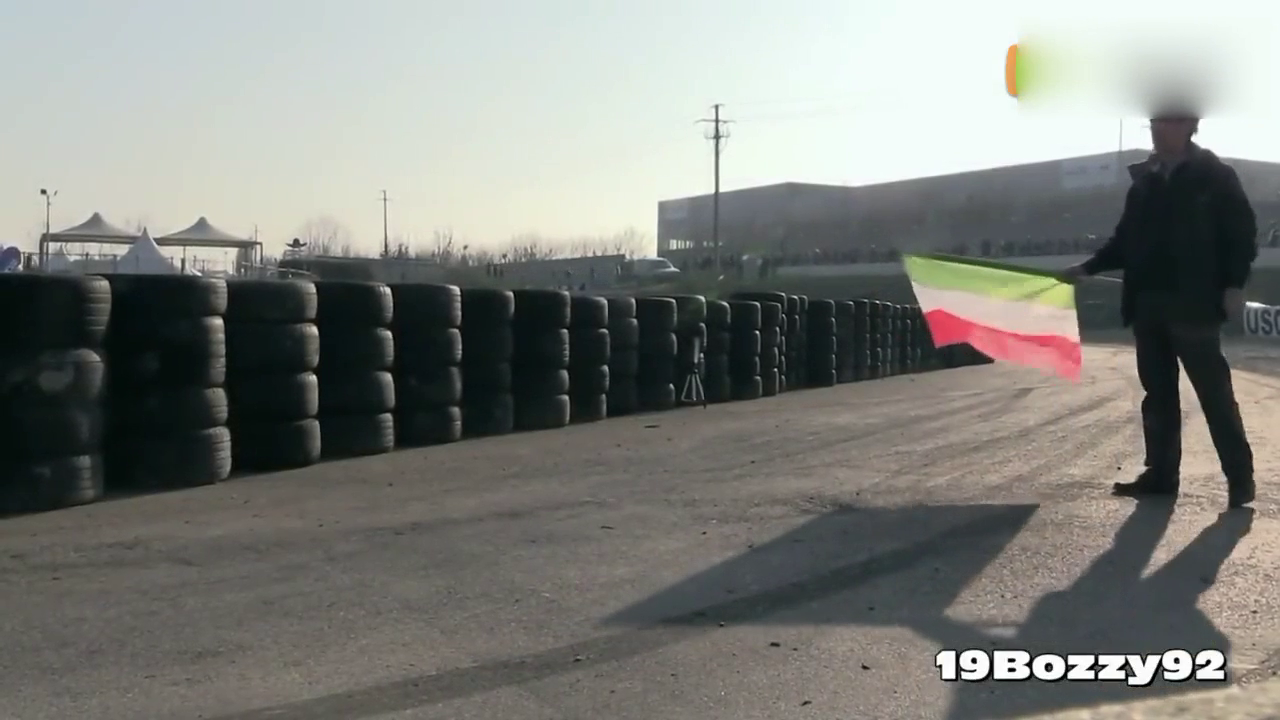 WRC拉力赛车偏时点火放鞭炮，一次听过瘾