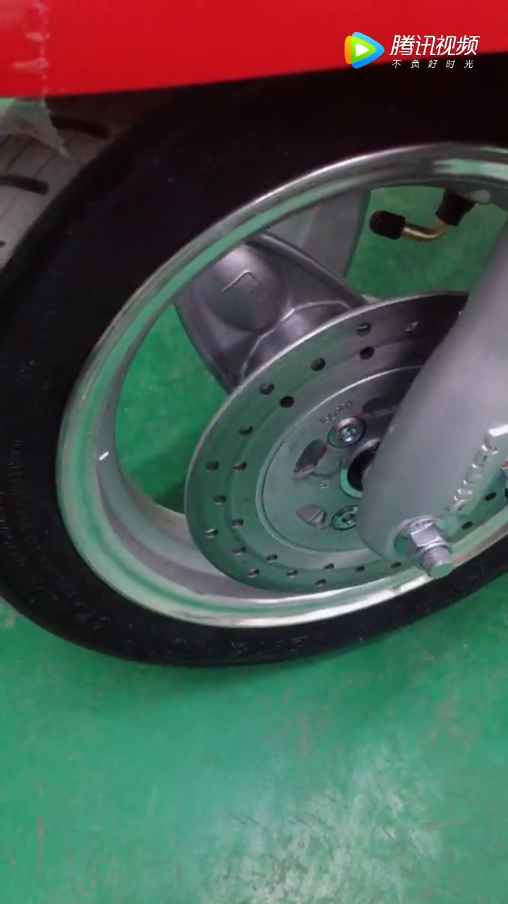 电动车：辨认高端与低端车的配置