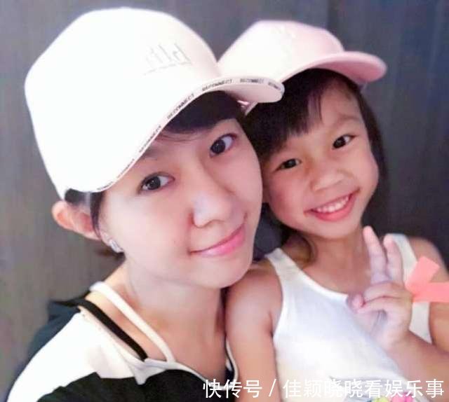 卓依婷本是晒女儿生日照,却意外小鲜肉丈夫上镜,一家高颜值的人
