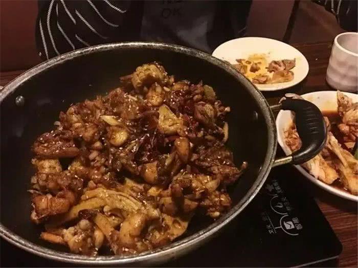 一位中国生活十年的外国网友,评价中餐:拥有世