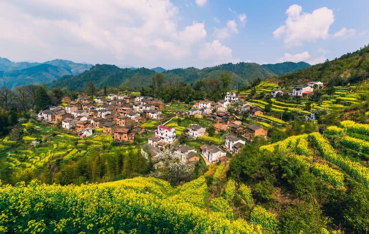 在中国最美的乡村婺源,有一个藏在深山无人识的龙池汰村