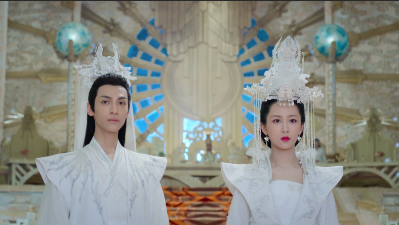 润玉和旭凤斗法时,说“湮月”指的原来是它,难怪锦觅会杀旭凤