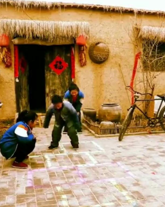 农村的70后们,快乐的童年时光还记得吗?一晃眼我们就老了!