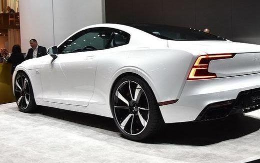 吉利神车又来了！内饰漂亮，奔驰看见慌了