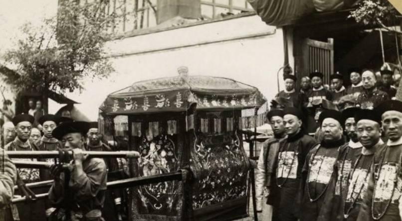 8张清朝老照片, 让你看到贵族和底层百姓悬殊的真实生活