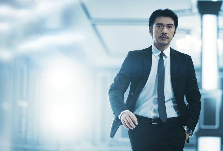 中日混血, 比刘德华还帅, 身价不输郭富城, 座驾仅十多万!