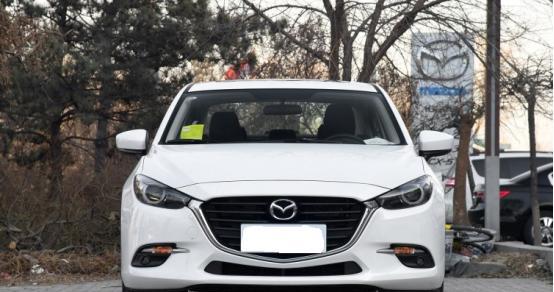 一见倾心，我的Axela昂克赛拉