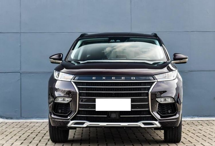 又一款高端SUV问世，前脸赛玛莎拉蒂，性能超2.0T售价不足15万