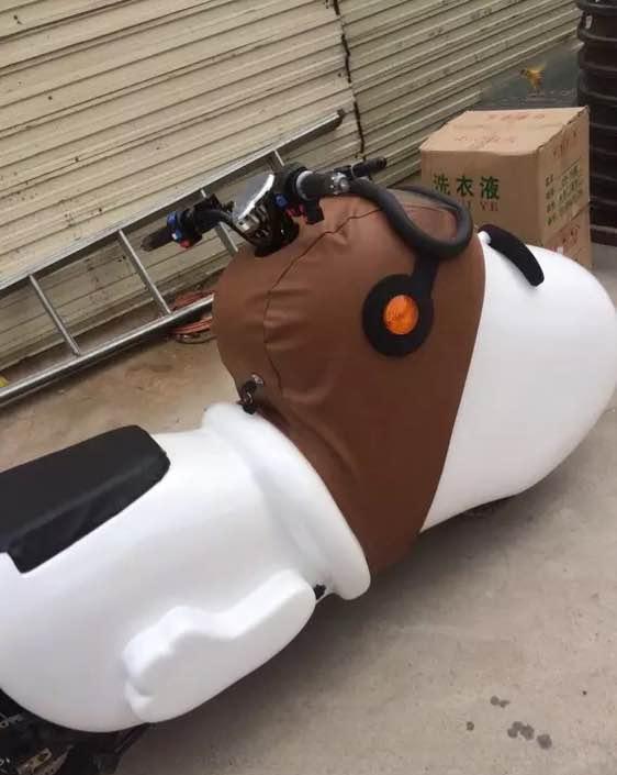 这么萌的史努比电动车交警让上路吗?