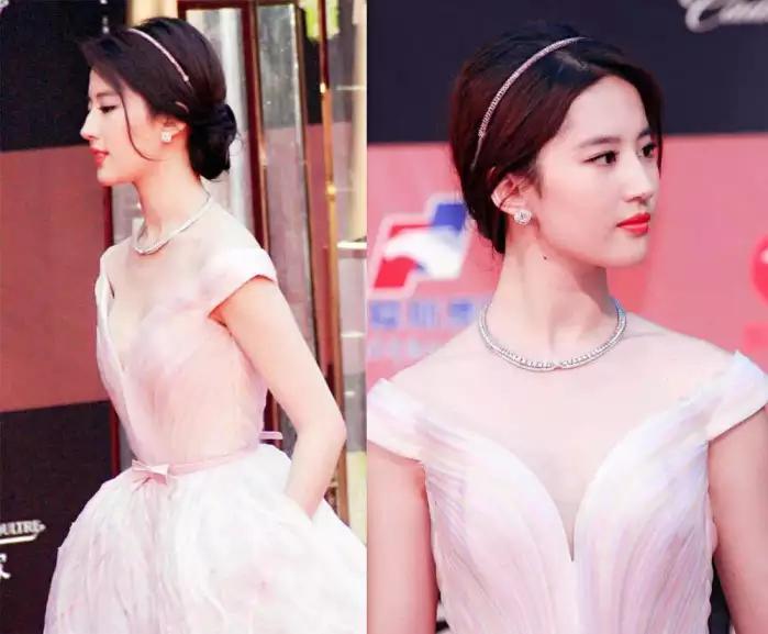 刘亦菲穿了件不能弯腰的礼服, 网友: 女神身材原来这么有料