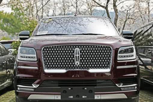 提走林肯领航员10个月后，男车主说了心里话：我不经常开