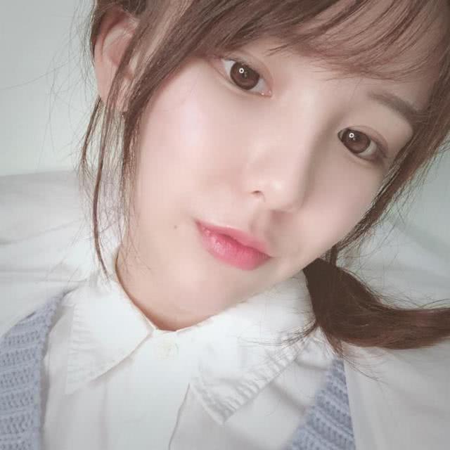 英雄联盟女主播赵小臭翻唱《等你下课》 比周