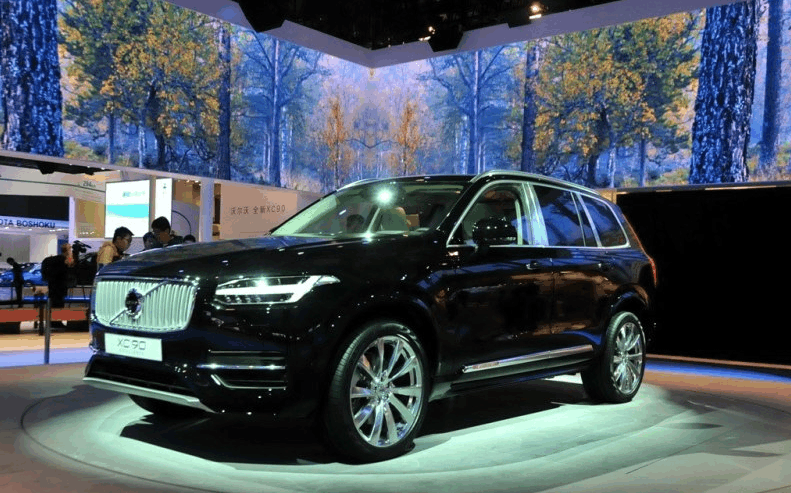 奥迪Q7的终结者! 最美十佳内饰, 新推四缸发动机, 死磕宝马X5!