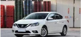 日产顶梁柱又降价！为赢朗逸怒降3万，配CVT7万起，还买啥卡罗拉