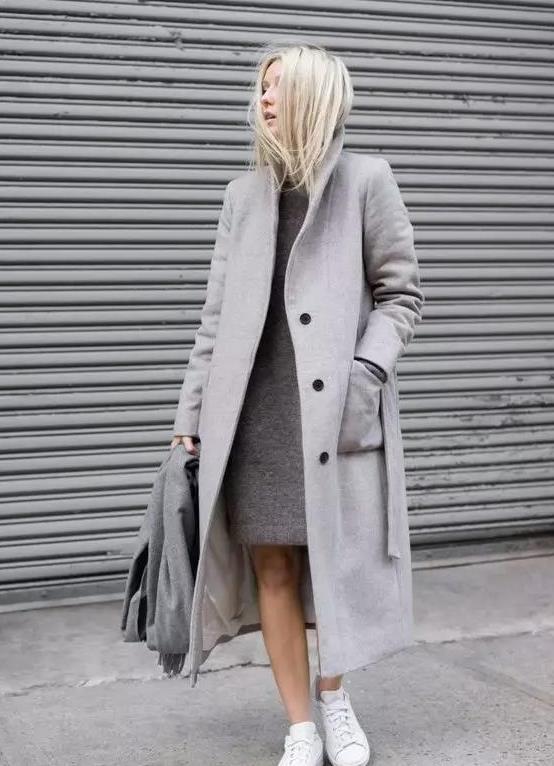 你晒衣服是正面晒,还是反面晒