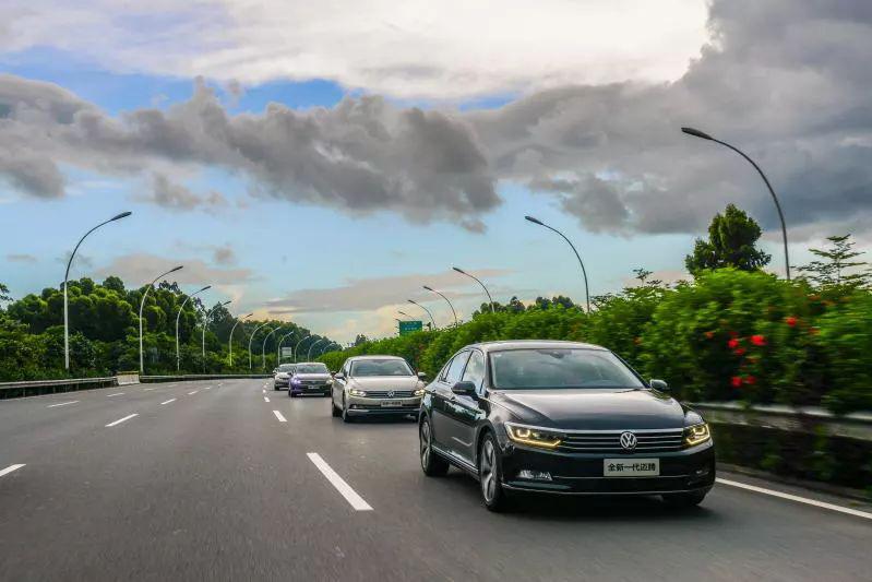 那些说1.4T的迈腾是“小马拉大车”的人，你开过它吗？