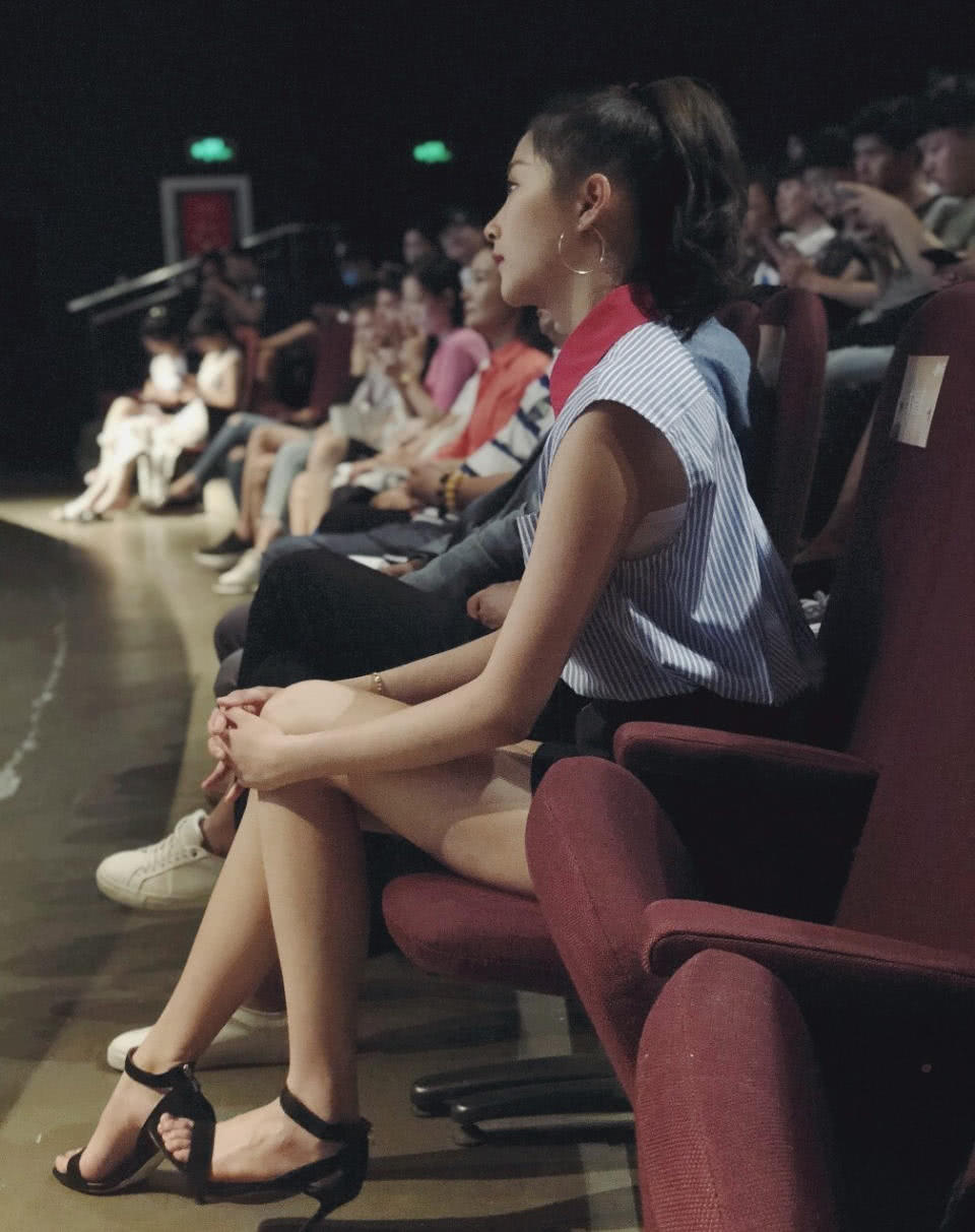 关晓彤会什么舞蹈图片