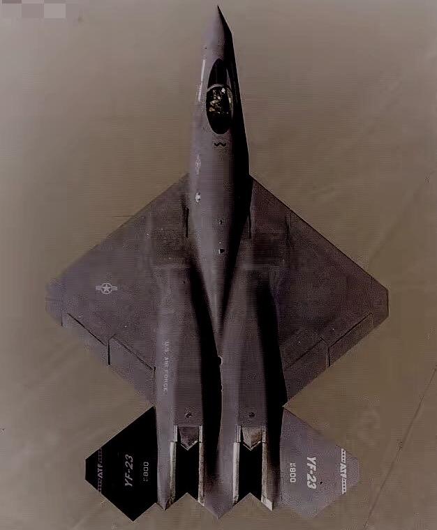 YF23黑寡妇第四代隐身战机设计前卫,却被时