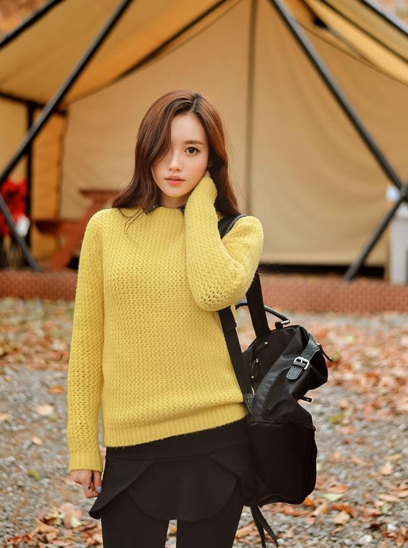 孙允珠黄色紧身毛衣黑色打底裤 般般入画楚楚