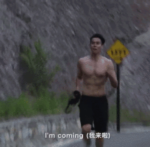 连姜文都忍不住摸一把彭于晏的腹肌,我老公果然男女通