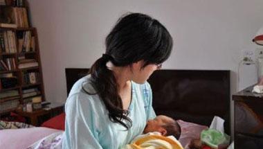 母乳喂养的妈妈要注意: 小心喂奶变毒奶! 这些喂奶禁忌要牢记