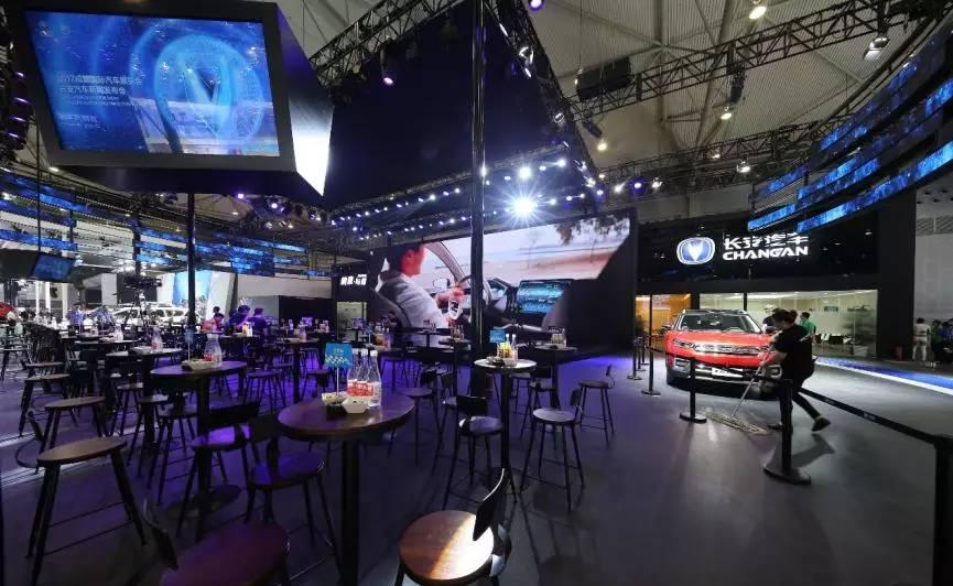 成都车展丨动感两厢长安逸动XT RS上市