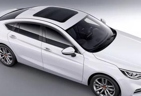 红旗H5到店，气场压君越雅阁，车尾的汉字标让人震撼霸气十足