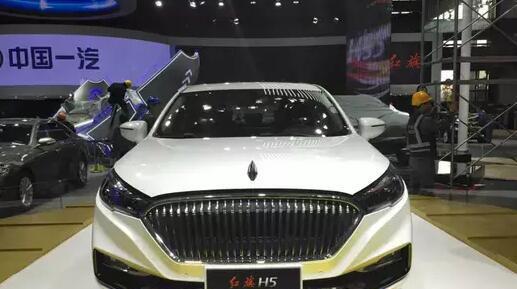 颜值爆表，红旗H5逆势来袭，奥迪A4L，宝马3系很害怕