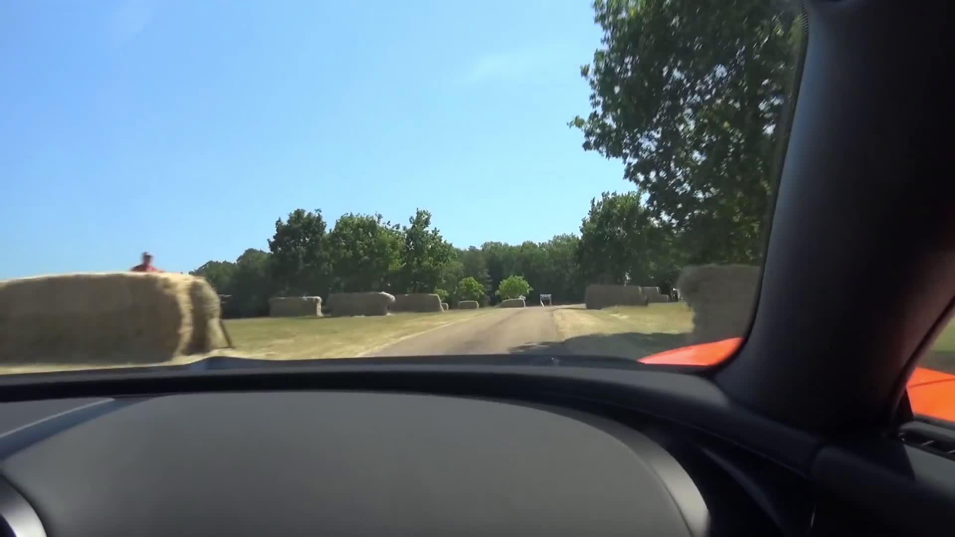 每日汽车趣闻  布加迪威龙WRC速度表演242公里每小时  wecar当...