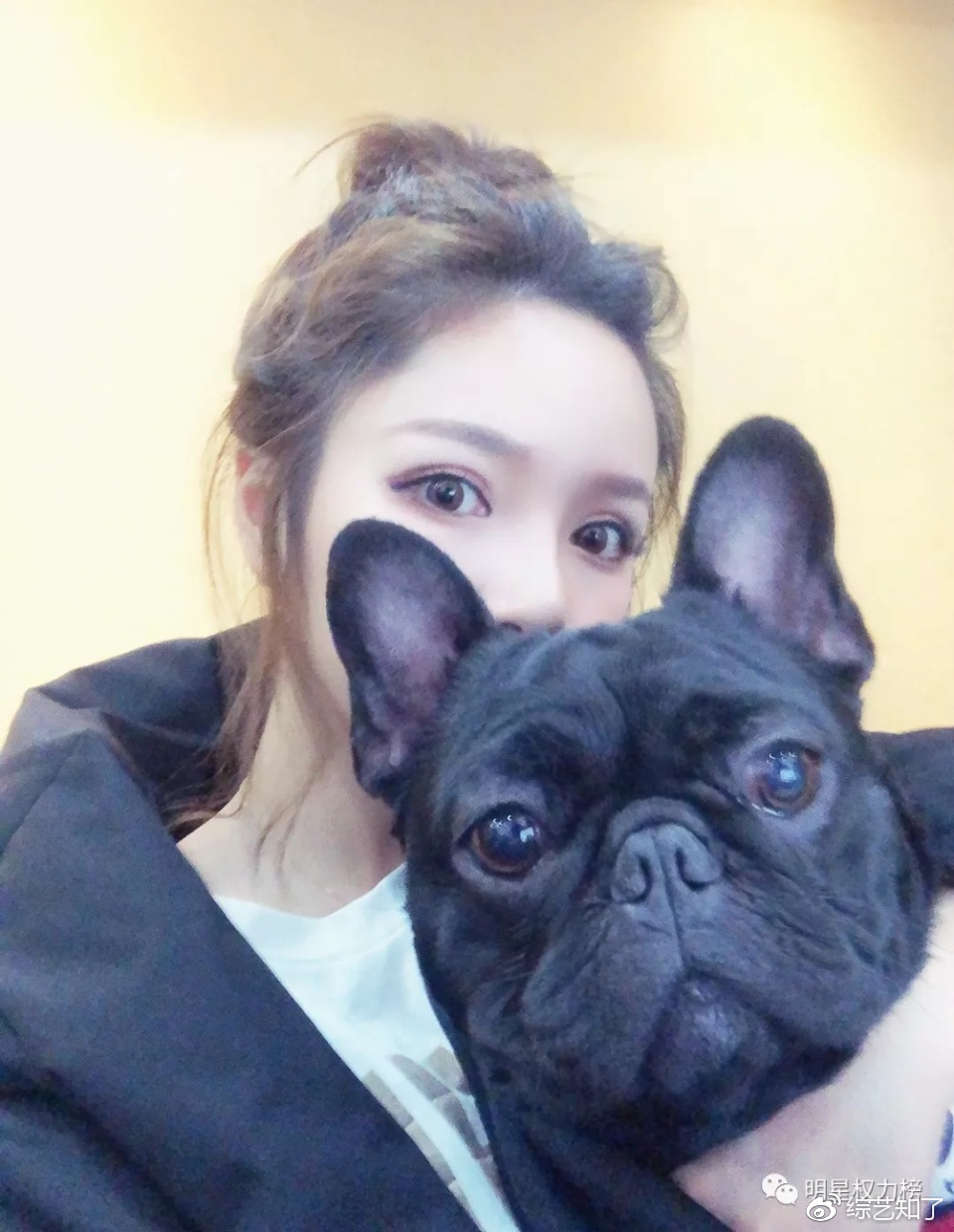 网红saya殴打孕妇事件后续,saya妈妈被拘留,本