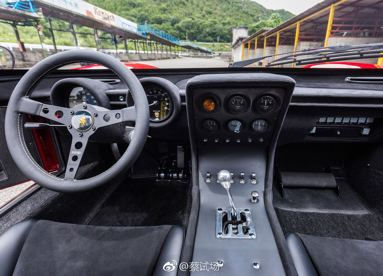 兰博基尼完成1976 Miura SVR翻新修复(详)
