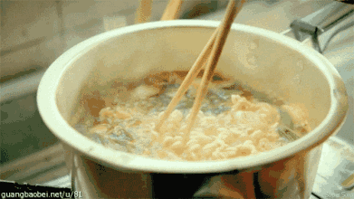 华丰三鲜伊面即将退出市场？！你多久没吃华丰了？