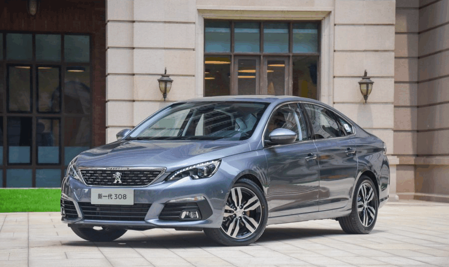 月销过万要挑战朗逸, 因配置太渣, 半年被打回原形