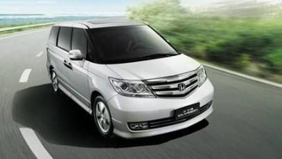 能和别克GL8抢市场，最强日系商务车之一，比大捷龙实在，25万起