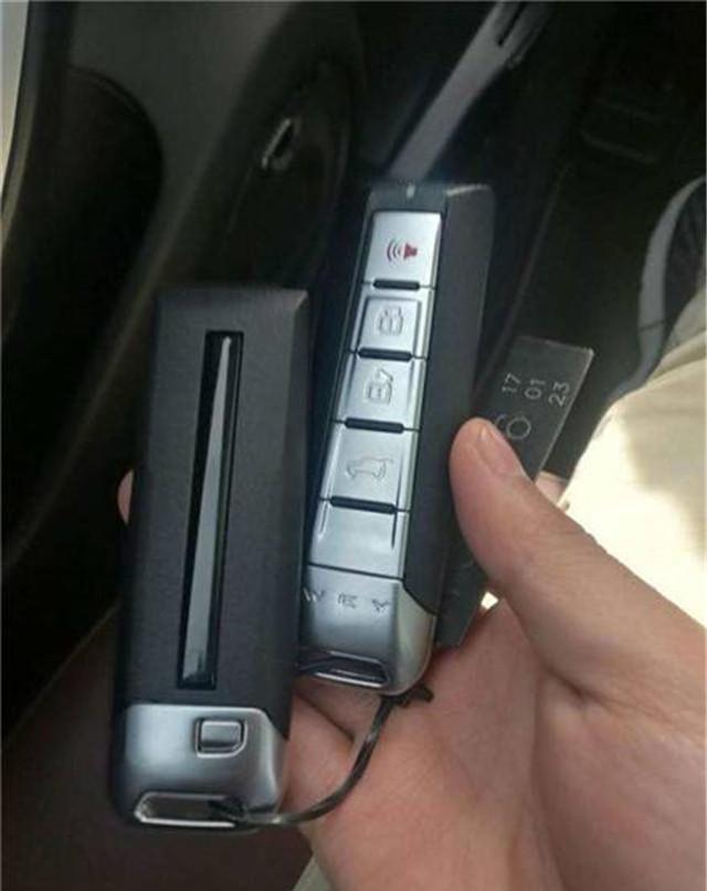 北京一辆17万长城WEY出车祸，车主下车一看，倍感欣慰！