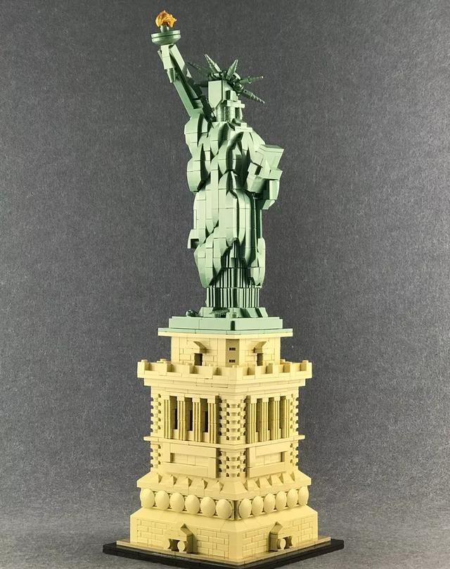 乐拼 17011 建筑系列 自由女神像
