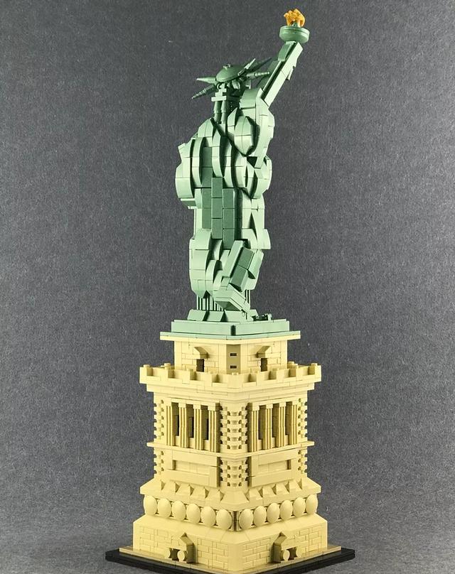 乐拼 17011 建筑系列 自由女神像