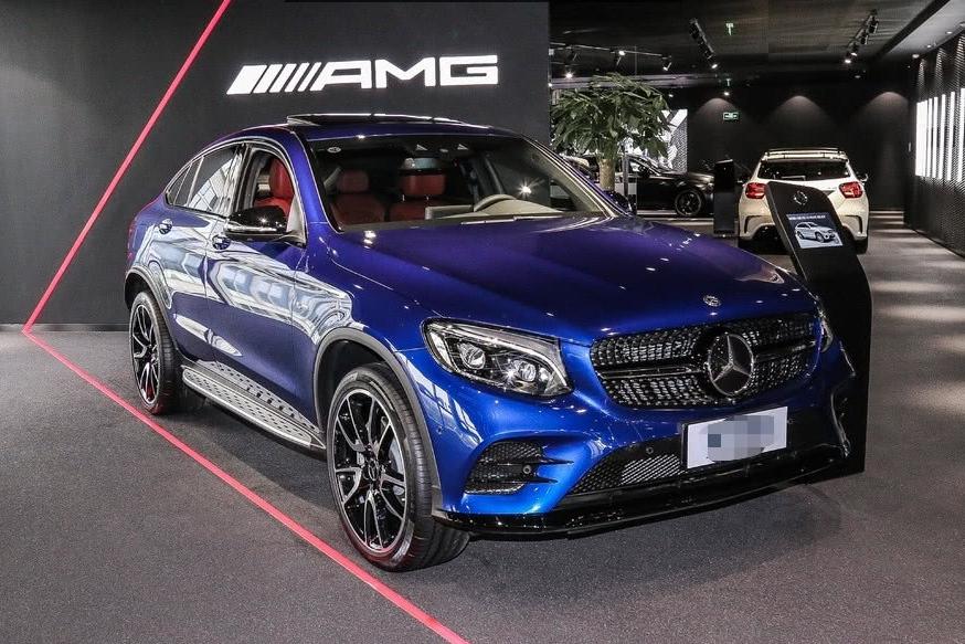 奔驰AMG GLC43特别版，每年的养车费用大约是多少？