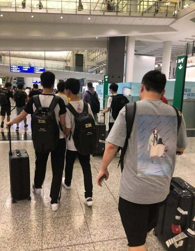 LOL亚运会:LPL四连胜未尝败绩!Faker竟在兮夜