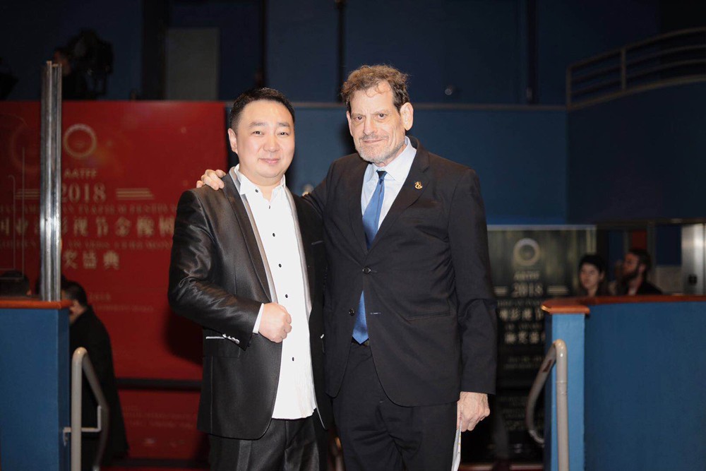 刘礴斩获2018美国亚洲影视节金橡树“金牌导演奖”