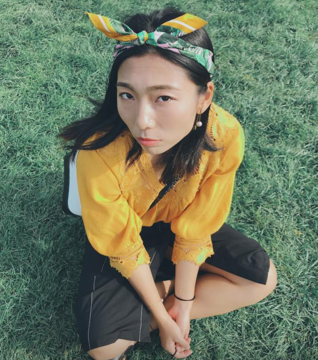 中国女足球员古雅沙,晒出自己平日的照片,场上与场下