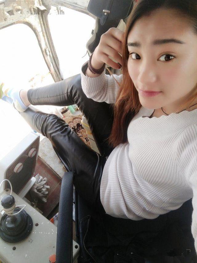 这些高空工作的塔吊女司机,遇到小解这件事该怎么办?