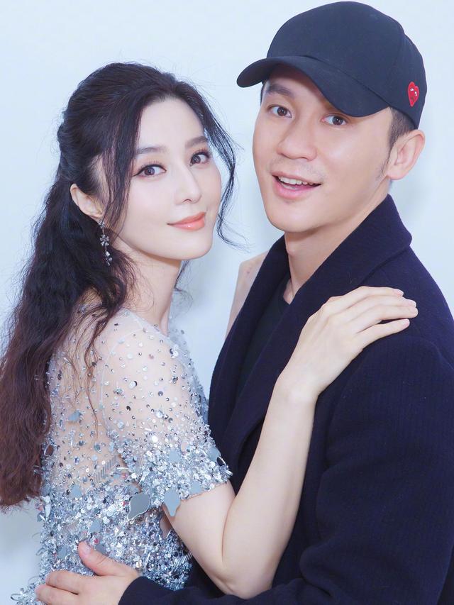 张馨予宣布结婚后,李晨微博已沦陷?当年到底谁