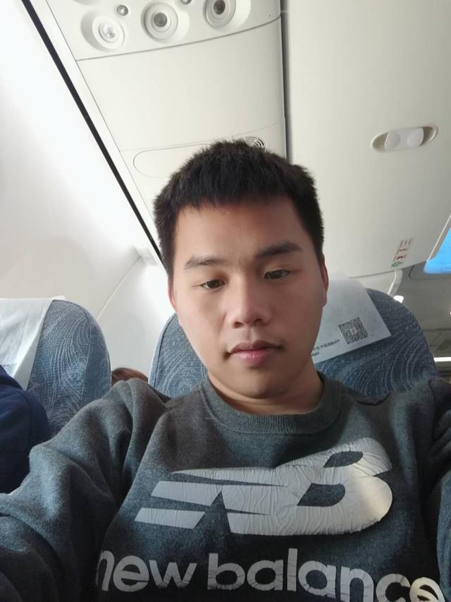 第一次坐飞机的尴尬经历,有一点要记住千万不