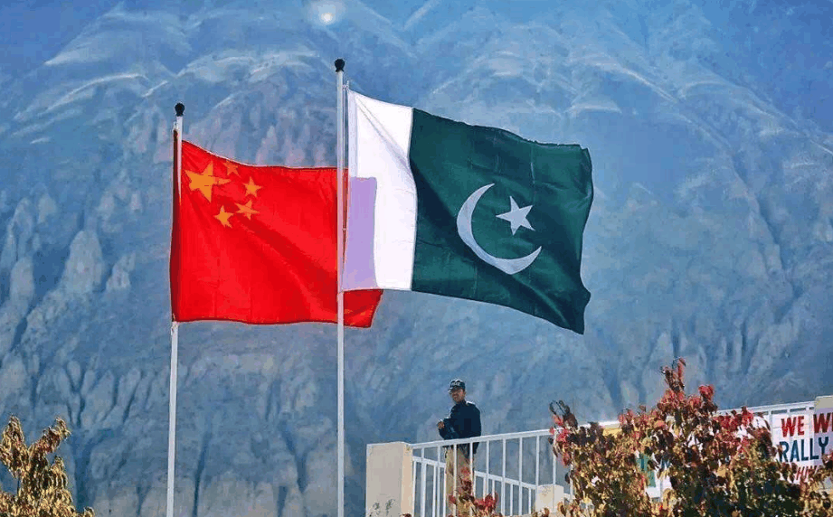 巴基斯坦到底有多爱中国?看的人热泪盈眶!