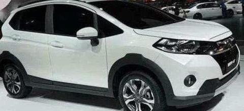 领克02还未上市就全国首撞，围观群众：这质量简直国产骄傲！