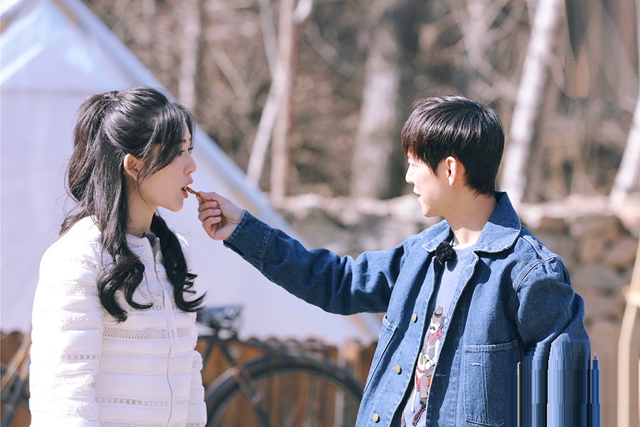 赵薇黄晓明是公认友情好?其实除了何炅谢娜，他俩也是真友情