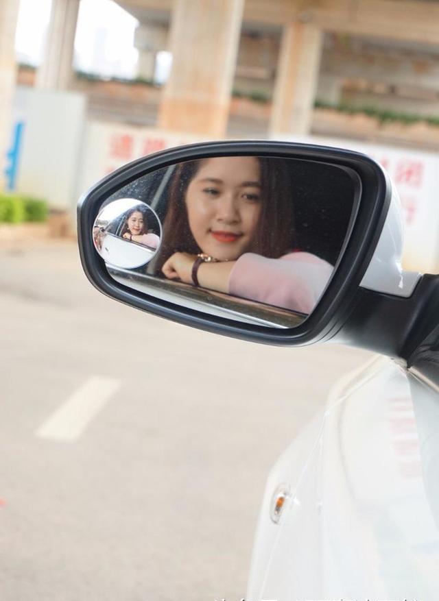 英朗和老婆同出镜！