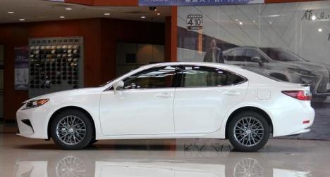 此车只比帕萨特迈腾贵两万, 却高出不止一个档次, 懂车的人首选