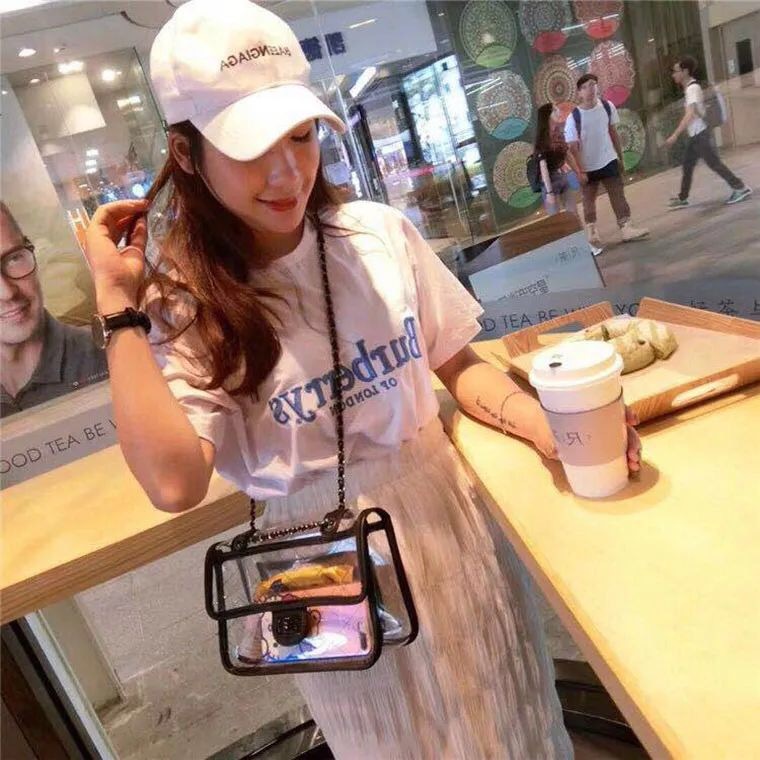 秘Victorias Secret雪花系列走秀款透明包包火到